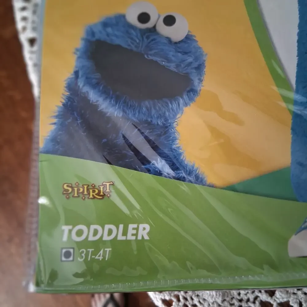 Spirit Halloween Sesame Street Cookie Monster costume 3t 4t toddler